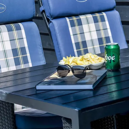 Nyt I Vrist Kun 50 M Fra Havet Sj7 بيت للعطل هاربور